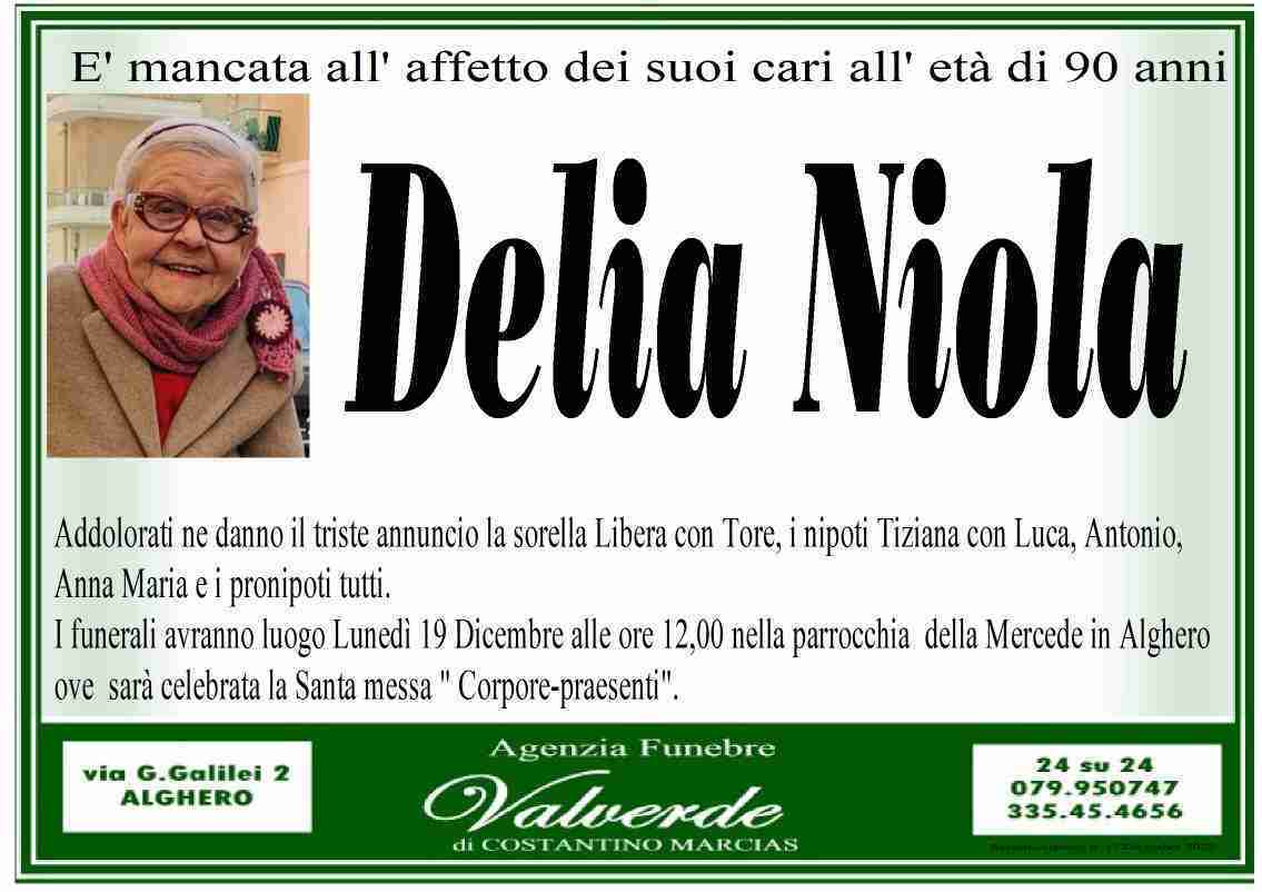 Delia Niola